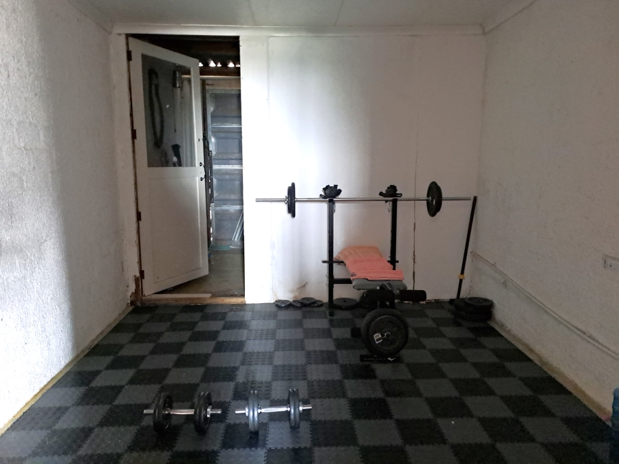 2 Bedroom Property for Sale in Whispering Pines Western Cape